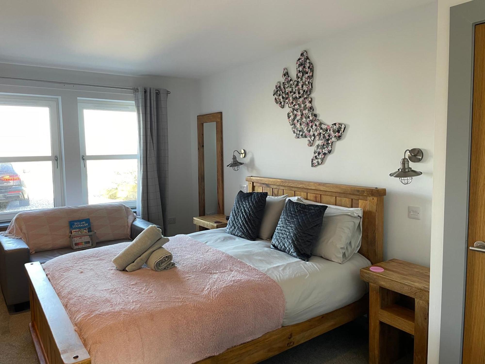 The Bridge B&B Kilmaluag Bagian luar foto